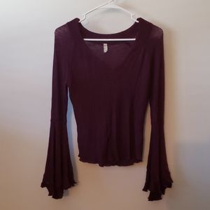 Flared cuff top